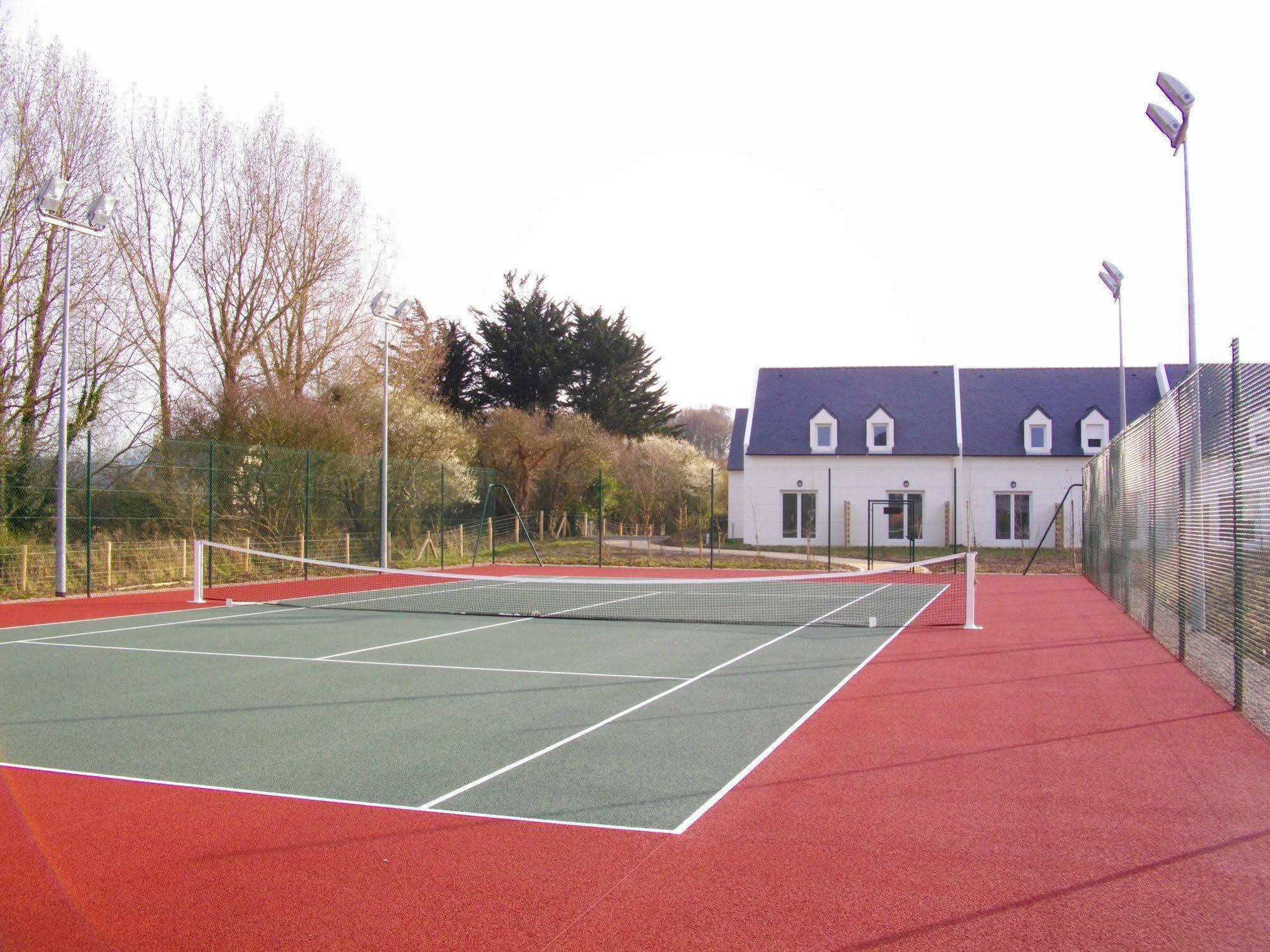 Residence Nemea Les Roches Saint-Pol-de-Léon Eksteriør billede